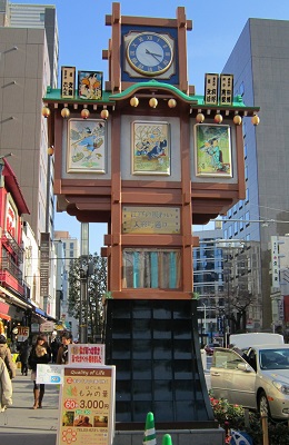 人形町通りの時計塔