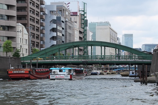 神田川柳橋