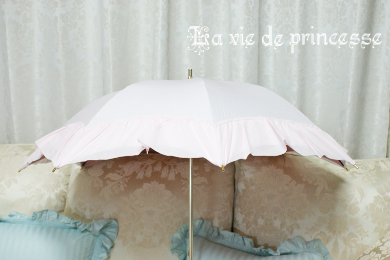☆★ジバンシィの日傘買っちゃった♪★エレガンスを醸し出すピンクの大きなフリルの付いた布製 遮熱＆遮光率99％以上！☆・＊: ＊・*☆ La
