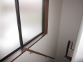 埼玉県所沢市　一戸建て空き家　賃貸物件原状回復　全室天井・壁クロス張替え　階段特殊施工　作業完了後　２