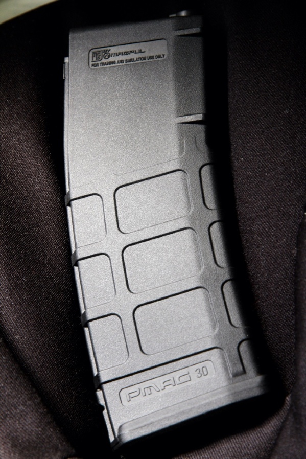 MAGPUL PTS PMAG 次世代用 - WATCH YOUR SIX !